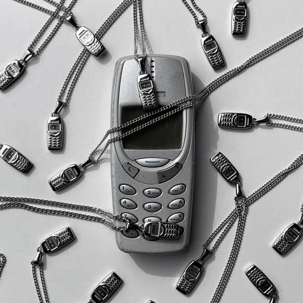 Phone Pendant - Urban Muse